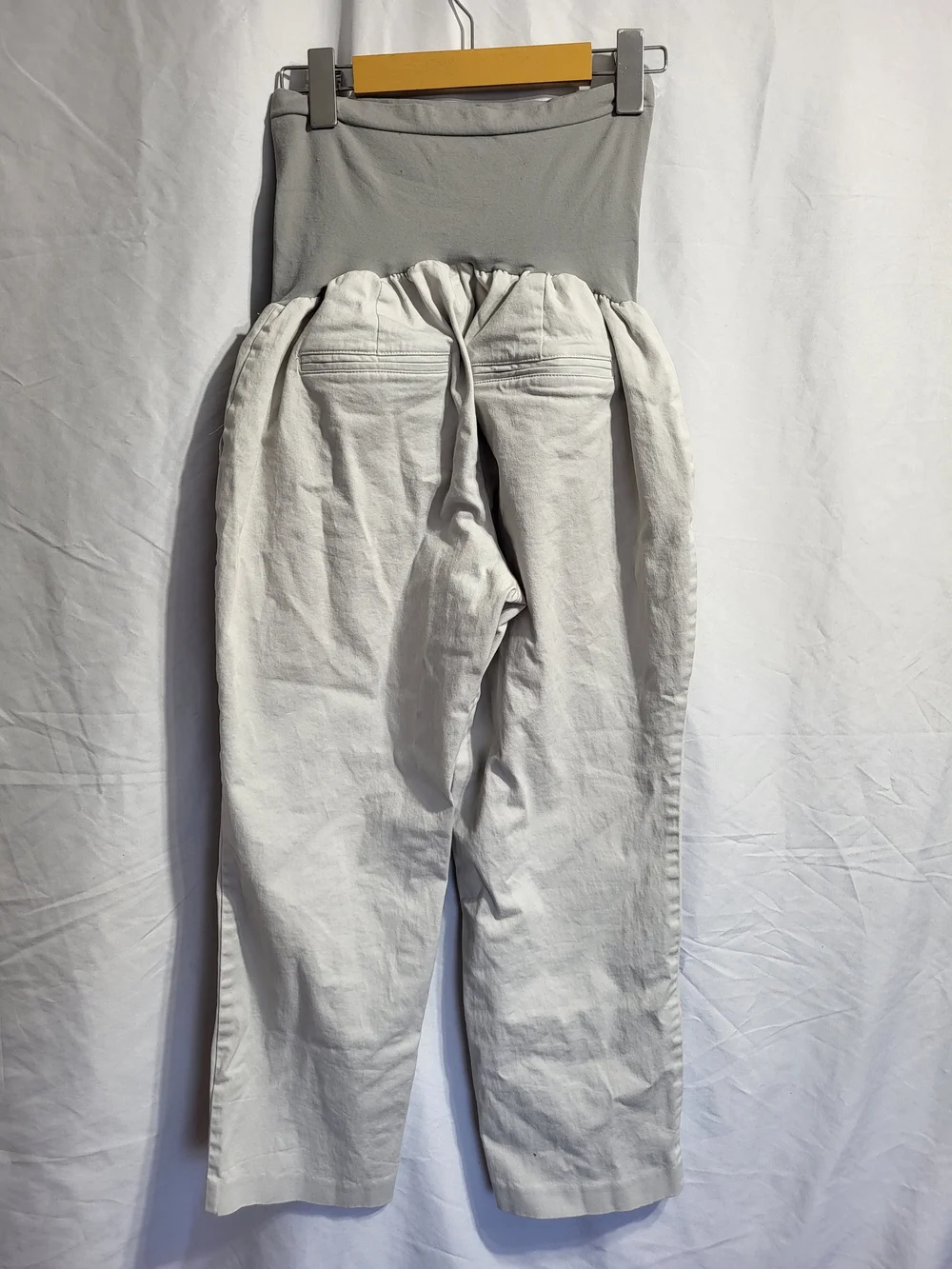 A Pea in the Pod Wide-Leg Maternity Pants in Light Gray and White - Picture 2 of 6